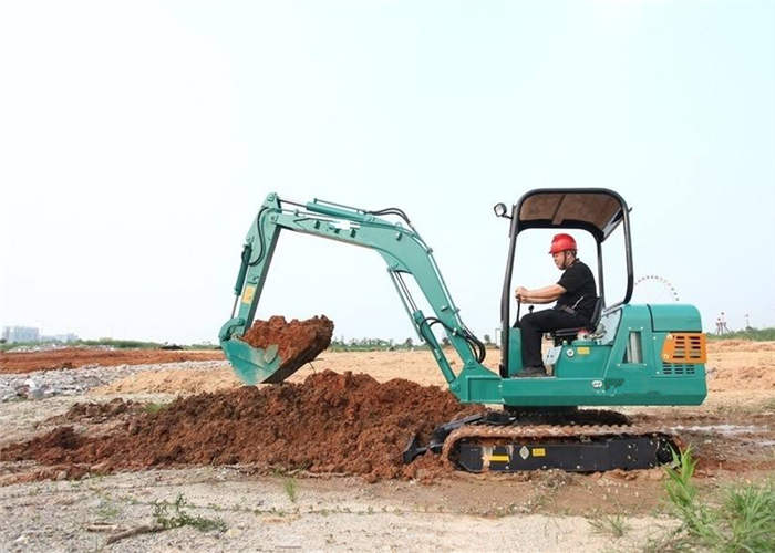 小型挖掘機(jī)使用