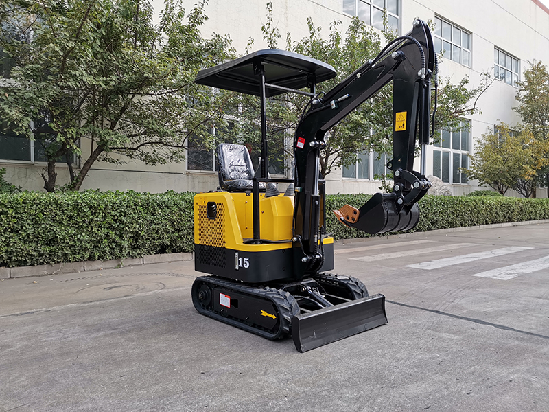 小型挖掘機(jī)